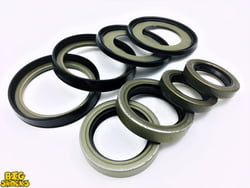 2.5 Ton Steer Axle Seal Kit