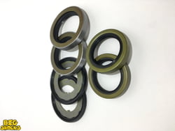 2.5 Ton Rear Axle Seal Kit